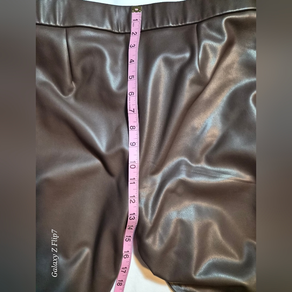 Talbots Brown Faux Leather Portland Pants Ankle Skinny Leg Size 14P - Picture 8 of 10
